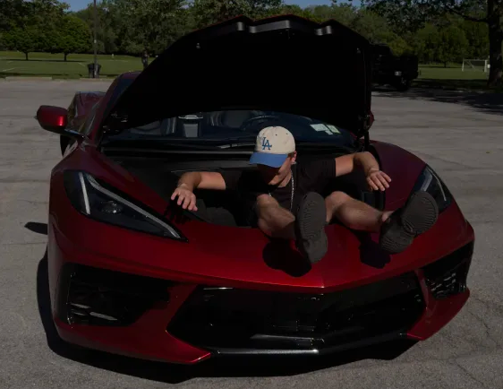 Ventura with the red car